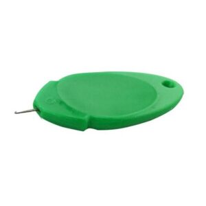 Simple Sewing Threader