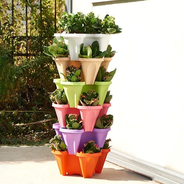 Layered Superimposed Vegetable and Fruit Cultivation Pots
