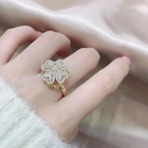 Love Lucky Clover Fashion Diamond Ring