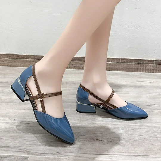 Pointed Toe low heel sandals