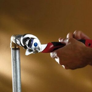 Universal wrenches