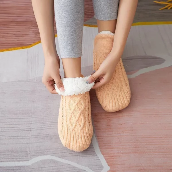 New Woven Uye Velvet Indoor Socks Slippers