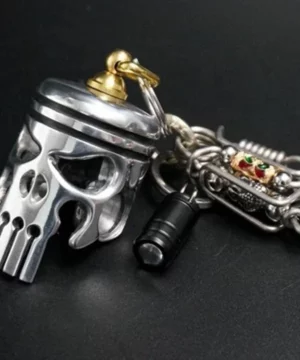 Piston art skull keychain
