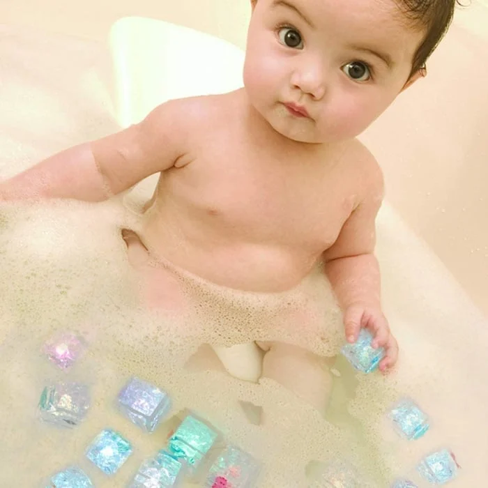 LED Ice Cube Bath Toy - Image 4