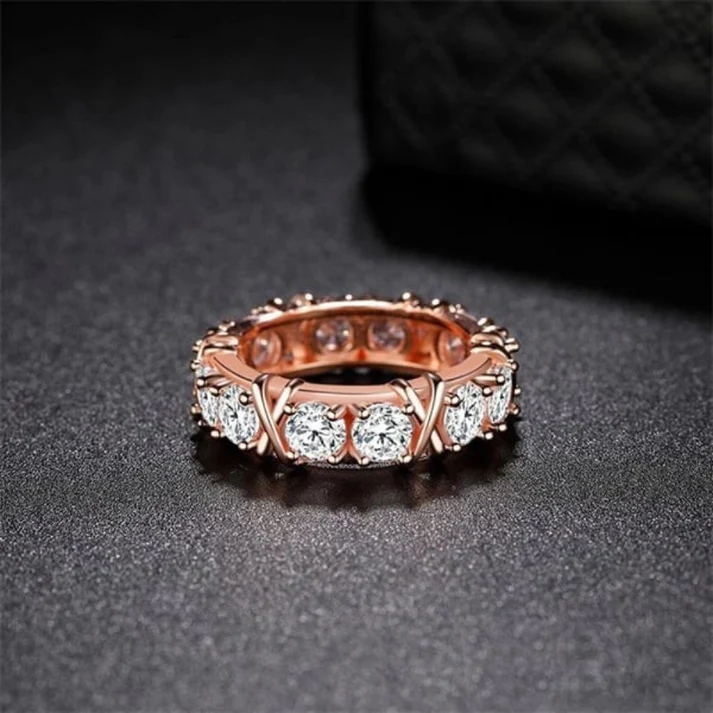 KISS & HUG CROSS FULL MOISSANITE RING - Image 3