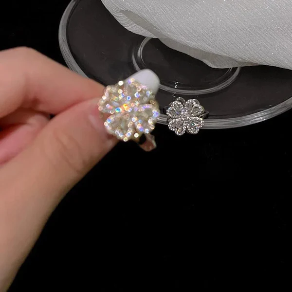Adjustable Size Four Leaf Clover Spinning TwistyIONIC Detoxing Ring