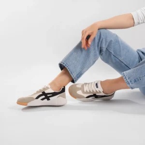Ultra-comfortable Vintage Sneakers - DeFlorance™