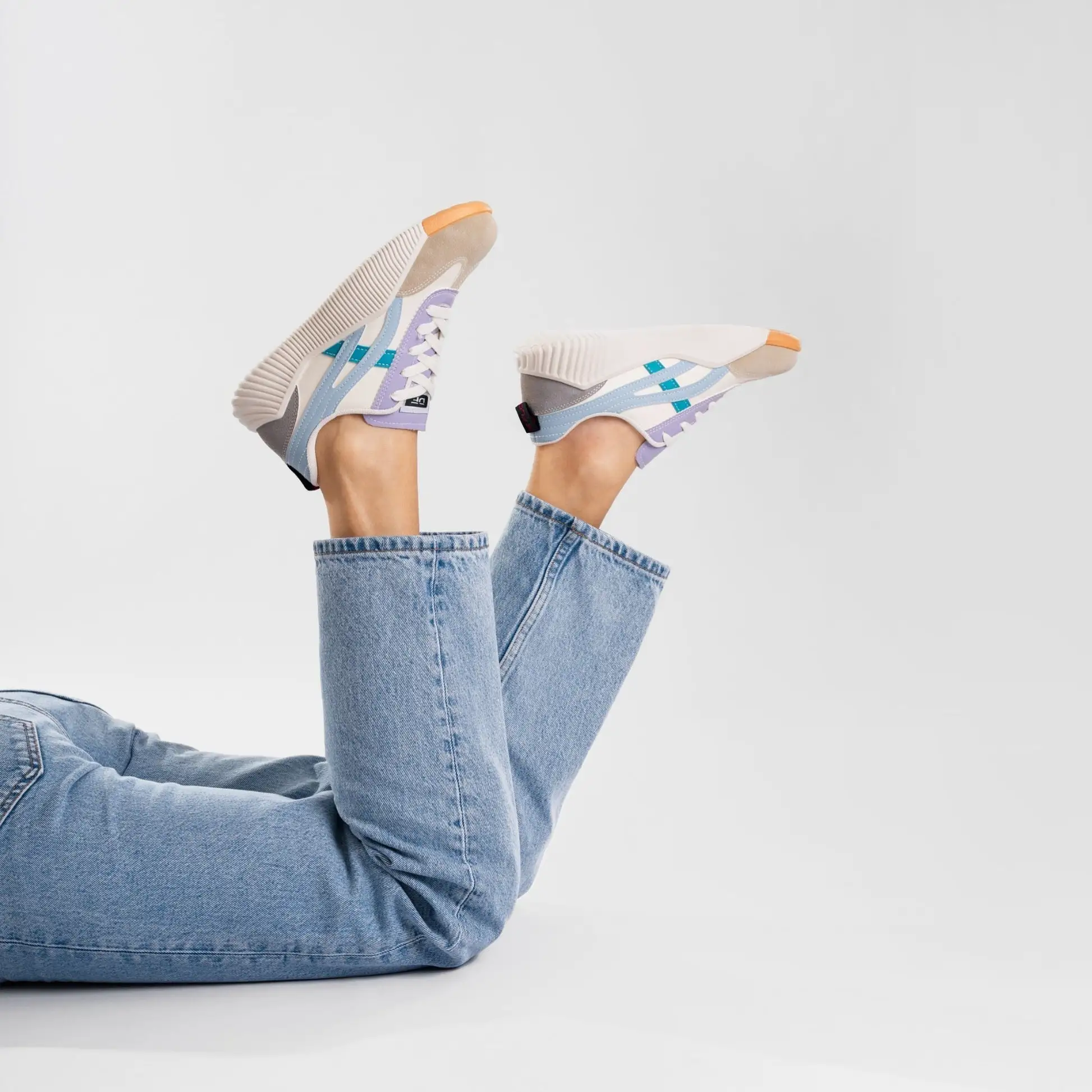Ultra-comfortable Vintage Sneakers - DeFlorance™